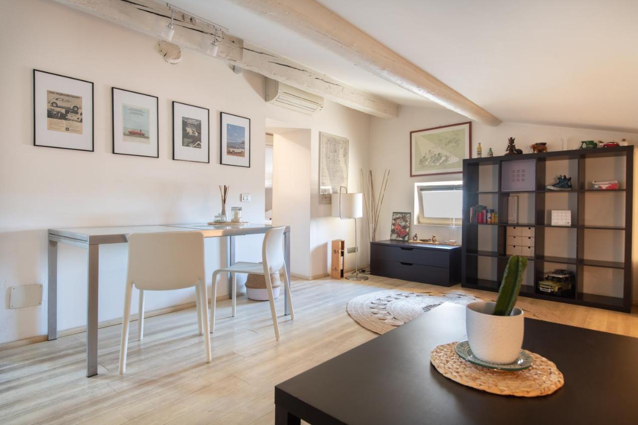 Stunning Top Floor Flat In The Heart Of Verona Kültér fotó