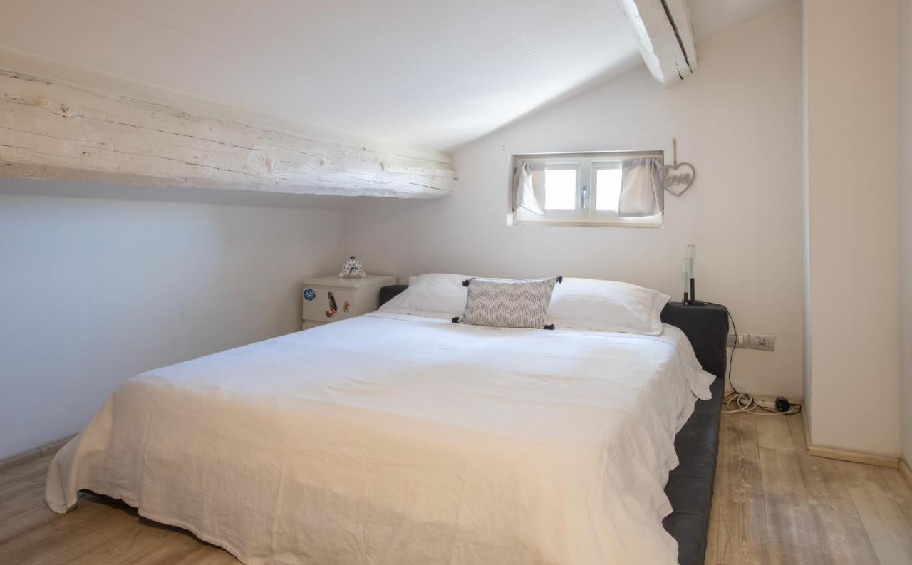 Stunning Top Floor Flat In The Heart Of Verona Kültér fotó